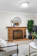 https://images.listonce.com.au/custom/160x/listings/22-calrossie-avenue-montmorency-vic-3094/318/01428318_img_03.jpg?1LPPewhPbYw