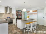 https://images.listonce.com.au/custom/160x/listings/22-carole-avenue-chirnside-park-vic-3116/509/01526509_img_03.jpg?zNlR9MgoURQ