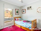 https://images.listonce.com.au/custom/160x/listings/22-carole-avenue-chirnside-park-vic-3116/509/01526509_img_07.jpg?IuK7DdE9FwQ