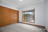 https://images.listonce.com.au/custom/160x/listings/22-cartledge-avenue-mount-clear-vic-3350/533/01904533_img_05.jpg?DPJTbydc1mY