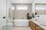 https://images.listonce.com.au/custom/160x/listings/22-cass-avenue-croydon-vic-3136/653/01888653_img_10.jpg?HJOmEiXjDwM