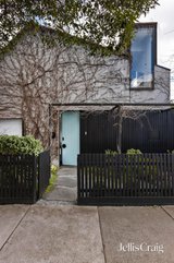 https://images.listonce.com.au/custom/160x/listings/22-chestnut-street-richmond-vic-3121/227/01753227_img_05.jpg?NJXUArynR0w