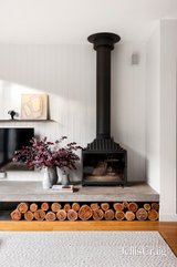 https://images.listonce.com.au/custom/160x/listings/22-chestnut-street-richmond-vic-3121/227/01753227_img_09.jpg?r5LtkJHgM9A