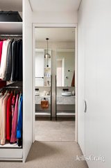 https://images.listonce.com.au/custom/160x/listings/22-chestnut-street-richmond-vic-3121/227/01753227_img_13.jpg?Wrkm_h2C6A8