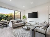 https://images.listonce.com.au/custom/160x/listings/22-collins-street-heidelberg-heights-vic-3081/892/01028892_img_04.jpg?DWlWa9EliT4