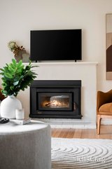 https://images.listonce.com.au/custom/160x/listings/22-currawong-road-montrose-vic-3765/903/01816903_img_04.jpg?7VAQhthjXyM
