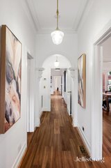 https://images.listonce.com.au/custom/160x/listings/22-daphne-street-canterbury-vic-3126/011/01740011_img_05.jpg?xLoJGzl_OPU