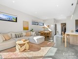 https://images.listonce.com.au/custom/160x/listings/22-durham-street-newington-vic-3350/768/01576768_img_19.jpg?oltODgUo6tA