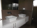 https://images.listonce.com.au/custom/160x/listings/22-evelyn-street-bentleigh-vic-3204/403/01780403_img_02.jpg?3JG3YzUgkfU