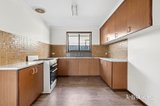 https://images.listonce.com.au/custom/160x/listings/22-everett-close-herne-hill-vic-3218/848/01768848_img_04.jpg?hKFsYfH-Uwo