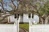 https://images.listonce.com.au/custom/160x/listings/22-farm-street-newport-vic-3015/795/01612795_img_01.jpg?xEkKqXvHVAc
