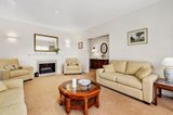 https://images.listonce.com.au/custom/160x/listings/22-farquharson-street-mount-waverley-vic-3149/295/00330295_img_02.jpg?qBJwV-ar1z8