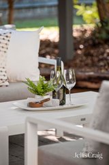 https://images.listonce.com.au/custom/160x/listings/22-fernhill-road-mount-evelyn-vic-3796/459/01816459_img_21.jpg?ykV3zRQJAZs