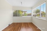 https://images.listonce.com.au/custom/160x/listings/22-grammar-street-wendouree-vic-3355/765/01987765_img_09.jpg?vSOazlDrJzw