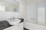 https://images.listonce.com.au/custom/160x/listings/22-grammar-street-wendouree-vic-3355/765/01987765_img_11.jpg?fuDQ2msNsV8
