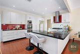 https://images.listonce.com.au/custom/160x/listings/22-grevillia-road-oak-park-vic-3046/532/01772532_img_06.jpg?FsJR_Yv1ys8