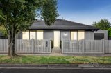 https://images.listonce.com.au/custom/160x/listings/22-hallow-street-bentleigh-east-vic-3165/090/01031090_img_01.jpg?0WyVpsBd6pY