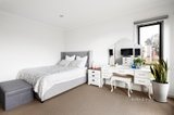 https://images.listonce.com.au/custom/160x/listings/22-heffernan-walk-heidelberg-heights-vic-3081/921/01266921_img_12.jpg?McPrfq_GHDA