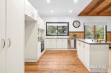 https://images.listonce.com.au/custom/160x/listings/22-hepburn-road-daylesford-vic-3460/307/01937307_img_03.jpg?IyZiXPf7gA8