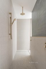 https://images.listonce.com.au/custom/160x/listings/22-jeffrey-street-bentleigh-vic-3204/727/01700727_img_14.jpg?bTUNB8mpDg8