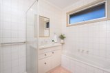 https://images.listonce.com.au/custom/160x/listings/22-kambara-drive-mulgrave-vic-3170/794/01928794_img_09.jpg?F6eeAFCAq-I