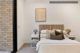 https://images.listonce.com.au/custom/160x/listings/22-kennedy-ave-richmond-vic-3121/406/01717406_img_07.jpg?YWRaHMfjpY8