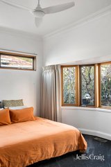 https://images.listonce.com.au/custom/160x/listings/22-keon-street-thornbury-vic-3071/486/01900486_img_12.jpg?M7imIhySS-8