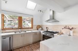 https://images.listonce.com.au/custom/160x/listings/22-kerrie-crescent-eltham-vic-3095/128/01691128_img_03.jpg?4oHLh6hgSRU