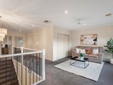 https://images.listonce.com.au/custom/160x/listings/22-kimberley-way-bulleen-vic-3105/813/01630813_img_07.jpg?yZb-NIB_mE8