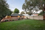 https://images.listonce.com.au/custom/160x/listings/22-lapstone-crescent-yallambie-vic-3085/878/01630878_img_15.jpg?OLWVPWyiC2A