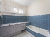 https://images.listonce.com.au/custom/160x/listings/22-larbert-avenue-balwyn-north-vic-3104/631/01684631_img_05.jpg?Ri-A_upD6tY