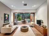 https://images.listonce.com.au/custom/160x/listings/22-laver-street-kew-vic-3101/168/00829168_img_05.jpg?kMwUHI2rP1I