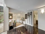 https://images.listonce.com.au/custom/160x/listings/22-laver-street-kew-vic-3101/168/00829168_img_08.jpg?5_Rdkv_TuD4