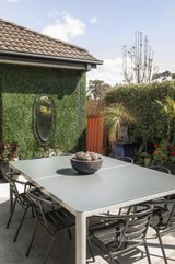 https://images.listonce.com.au/custom/160x/listings/22-leonard-street-ashwood-vic-3147/327/01580327_img_07.jpg?ziKQ71d3UqI