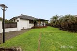 https://images.listonce.com.au/custom/160x/listings/22-lincoln-street-burwood-east-vic-3151/300/01948300_img_12.jpg?zKzjBsZ4o2c