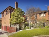 https://images.listonce.com.au/custom/160x/listings/22-linton-court-hawthorn-east-vic-3123/840/01683840_img_01.jpg?9s0LAnjlck4