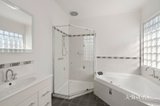 https://images.listonce.com.au/custom/160x/listings/22-lionel-crescent-croydon-vic-3136/153/01899153_img_06.jpg?S-7TG-nQhhc