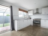 https://images.listonce.com.au/custom/160x/listings/22-longbeach-close-aspendale-vic-3195/733/01008733_img_04.jpg?pNuZxLlhRYI