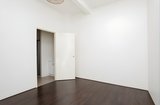 https://images.listonce.com.au/custom/160x/listings/22-mansion-house-lane-west-melbourne-vic-3003/033/01703033_img_05.jpg?hRyItgpD_Zc