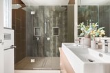 https://images.listonce.com.au/custom/160x/listings/22-mary-street-essendon-vic-3040/633/01988633_img_18.jpg?Fx9828_zfQg