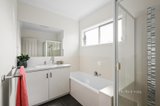 https://images.listonce.com.au/custom/160x/listings/22-mcgregor-avenue-healesville-vic-3777/472/01635472_img_14.jpg?zX40_Cok8ro