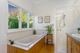 https://images.listonce.com.au/custom/160x/listings/22-morris-road-woodend-vic-3442/572/00573572_img_09.jpg?aHEXKpuxHA8