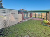 https://images.listonce.com.au/custom/160x/listings/22-nanworen-crescent-bell-park-vic-3215/400/01915400_img_09.jpg?w-ims1VNqFI