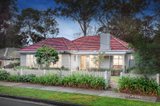 https://images.listonce.com.au/custom/160x/listings/22-naughton-grove-blackburn-vic-3130/552/01130552_img_01.jpg?9Y8Eq9ylInA