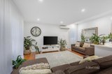https://images.listonce.com.au/custom/160x/listings/22-naughton-grove-blackburn-vic-3130/552/01130552_img_08.jpg?vYPZotb6sEM