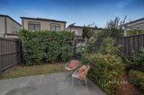 https://images.listonce.com.au/custom/160x/listings/22-newcastle-drive-mulgrave-vic-3170/155/01700155_img_11.jpg?GaTyvYIi72g