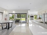 https://images.listonce.com.au/custom/160x/listings/22-paas-place-williamstown-vic-3016/528/01203528_img_02.jpg?rK2D_USiLsM