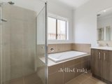 https://images.listonce.com.au/custom/160x/listings/22-packer-way-williams-landing-vic-3027/034/00978034_img_04.jpg?78CizKTdkLw