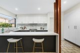 https://images.listonce.com.au/custom/160x/listings/22-pippin-avenue-glen-waverley-vic-3150/511/01421511_img_03.jpg?NBzuZJG9AcM