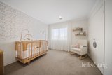 https://images.listonce.com.au/custom/160x/listings/22-pooley-bridge-road-mordialloc-vic-3195/885/01967885_img_07.jpg?j_i0wtvSH04